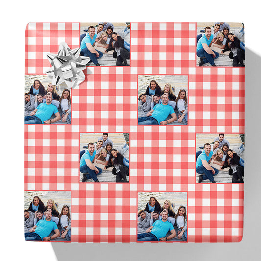 Geschenkpapier mit Foto in Gingham-Optik